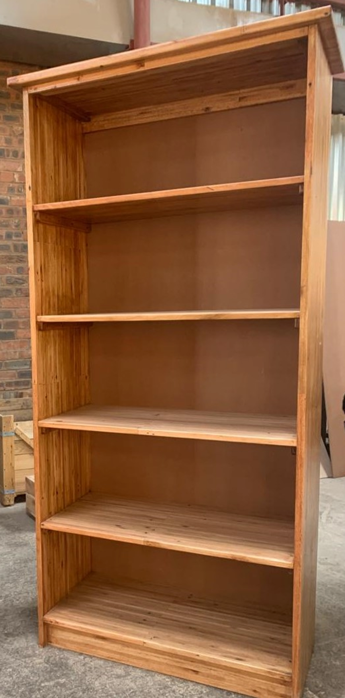 Bookshelve